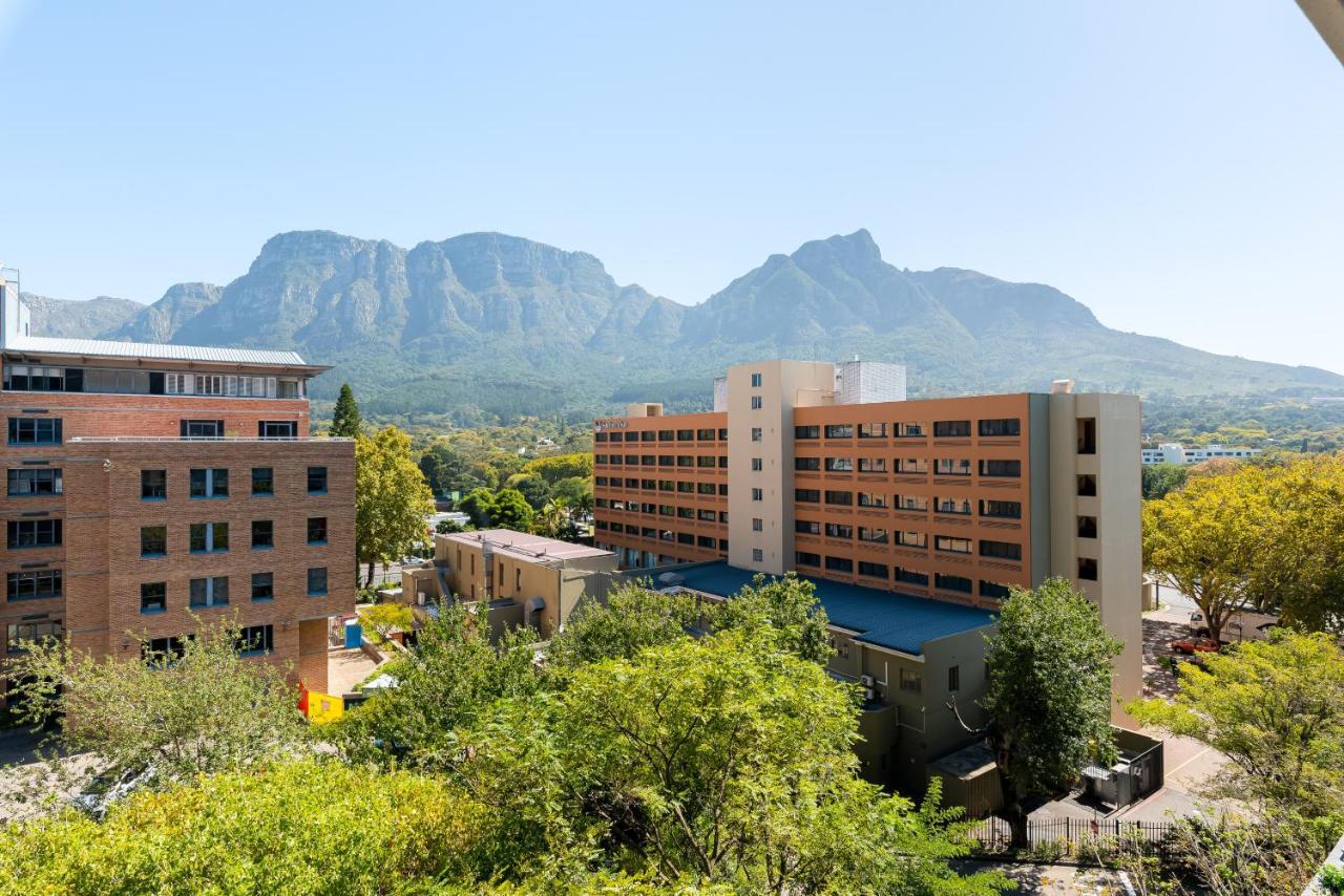 Newlands Peak Aparthotel By Totalstay Cape Town Exterior photo